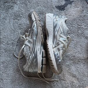 New Balance men’s 1906R running shoes silver/white size 13